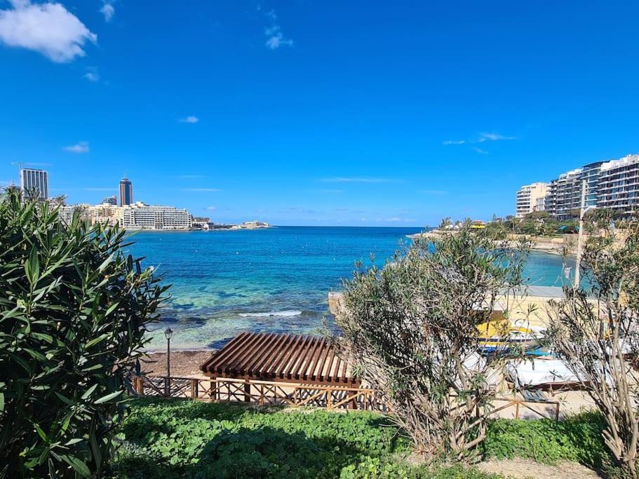 Appartement Cozy Inside.City & Beach Outside à Sliema Extérieur photo