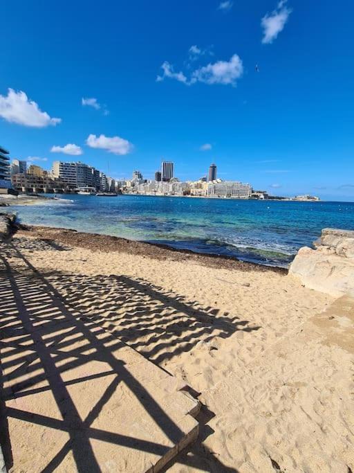Appartement Cozy Inside.City & Beach Outside à Sliema Extérieur photo